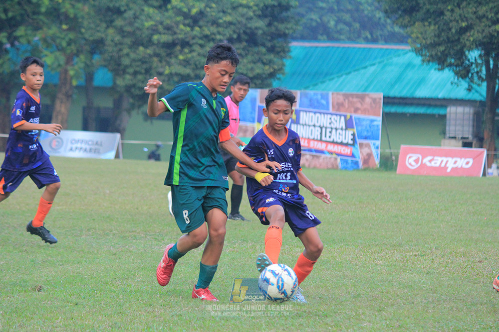 ijlu14 270626 tajimalela fa vs assist soccer school