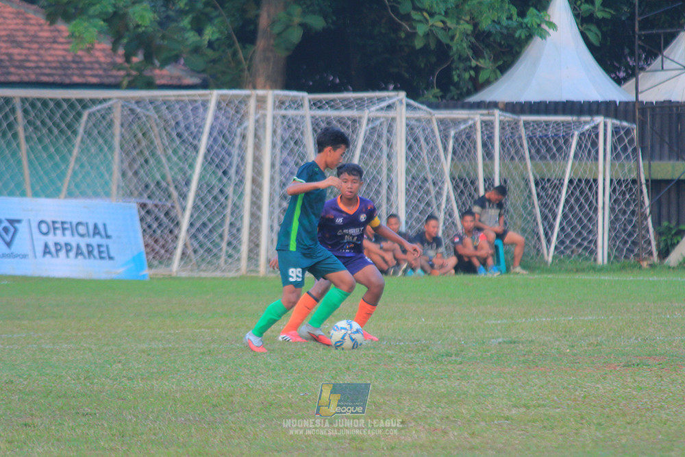 ijlu14 270626 tajimalela fa vs assist soccer school