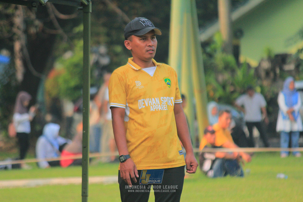 ijlu14 270626 tajimalela fa vs assist soccer school