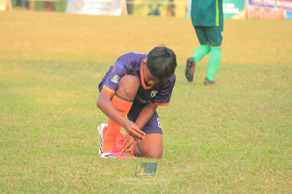 ijlu14 270626 tajimalela fa vs assist soccer school