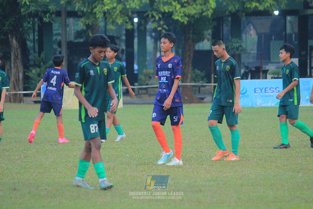 ijlu14 270626 tajimalela fa vs assist soccer school