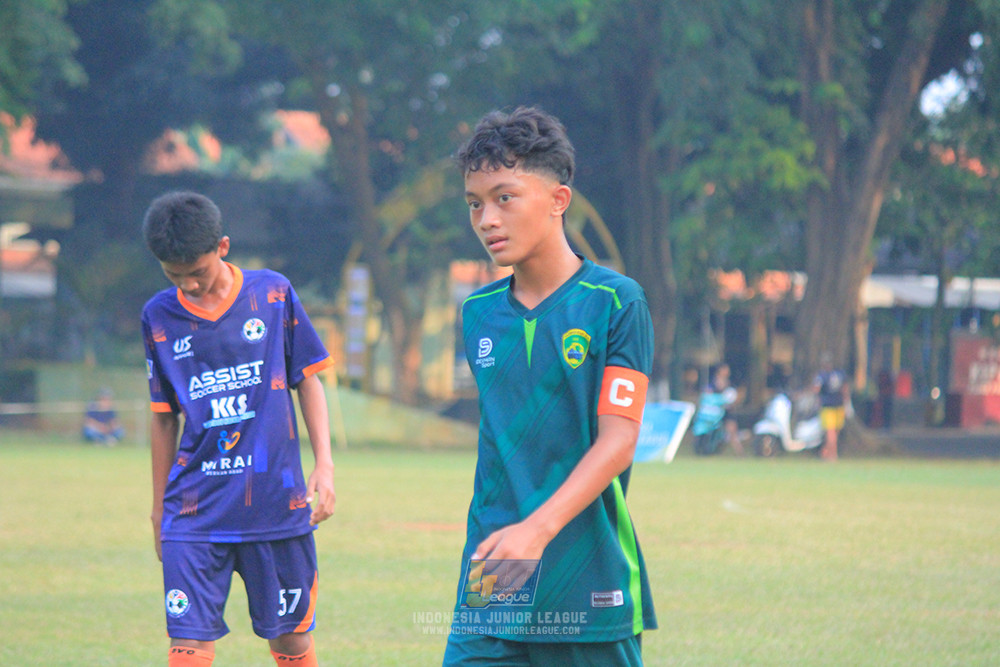 ijlu14 270626 tajimalela fa vs assist soccer school
