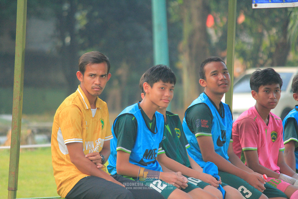 ijlu14 270626 tajimalela fa vs assist soccer school