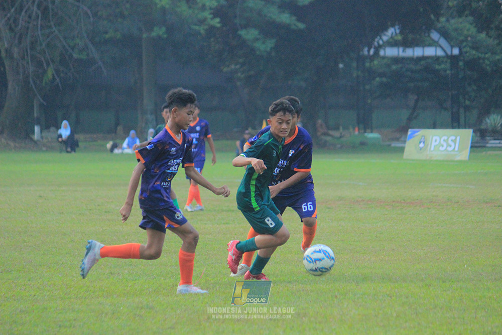 ijlu14 270626 tajimalela fa vs assist soccer school
