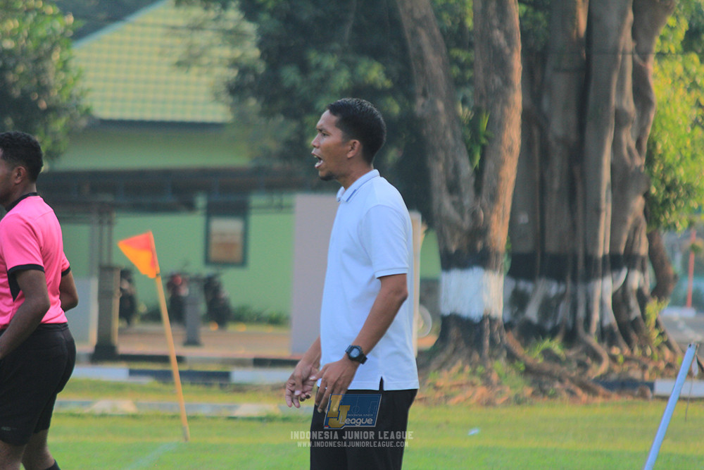 ijlu14 270626 tajimalela fa vs assist soccer school