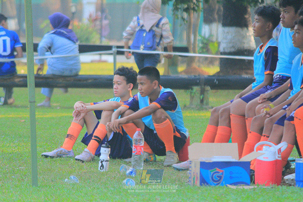 ijlu14 270626 tajimalela fa vs assist soccer school