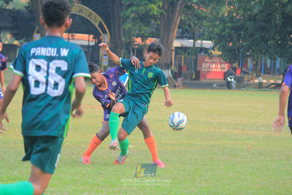 ijlu14 270626 tajimalela fa vs assist soccer school