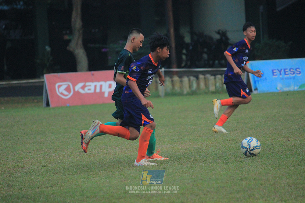 ijlu14 270626 tajimalela fa vs assist soccer school