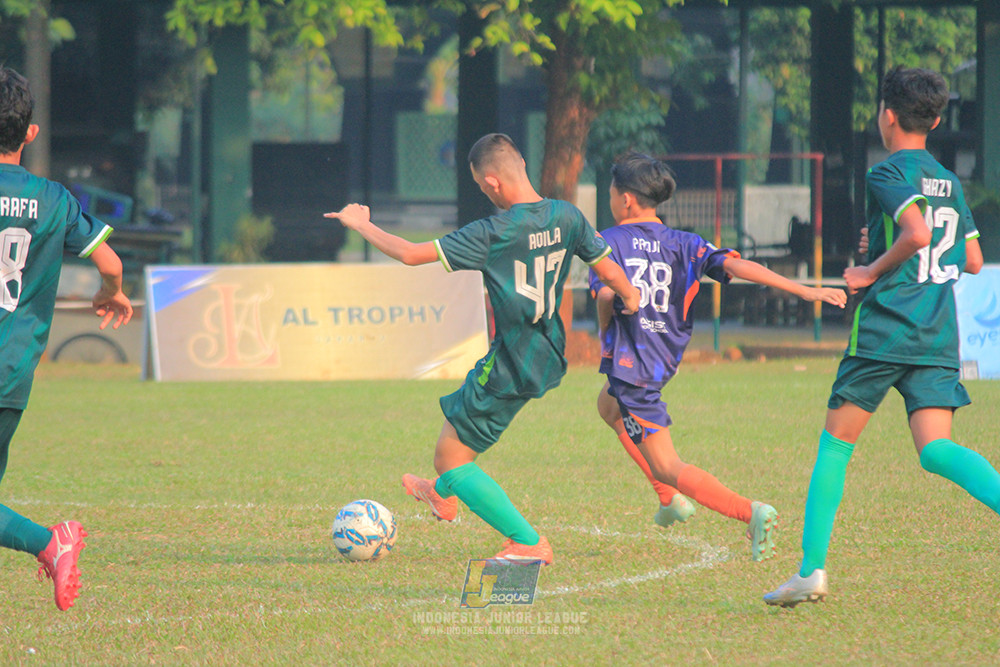 ijlu14 270626 tajimalela fa vs assist soccer school