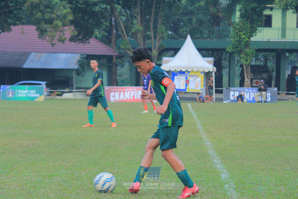 ijlu14 270626 tajimalela fa vs assist soccer school