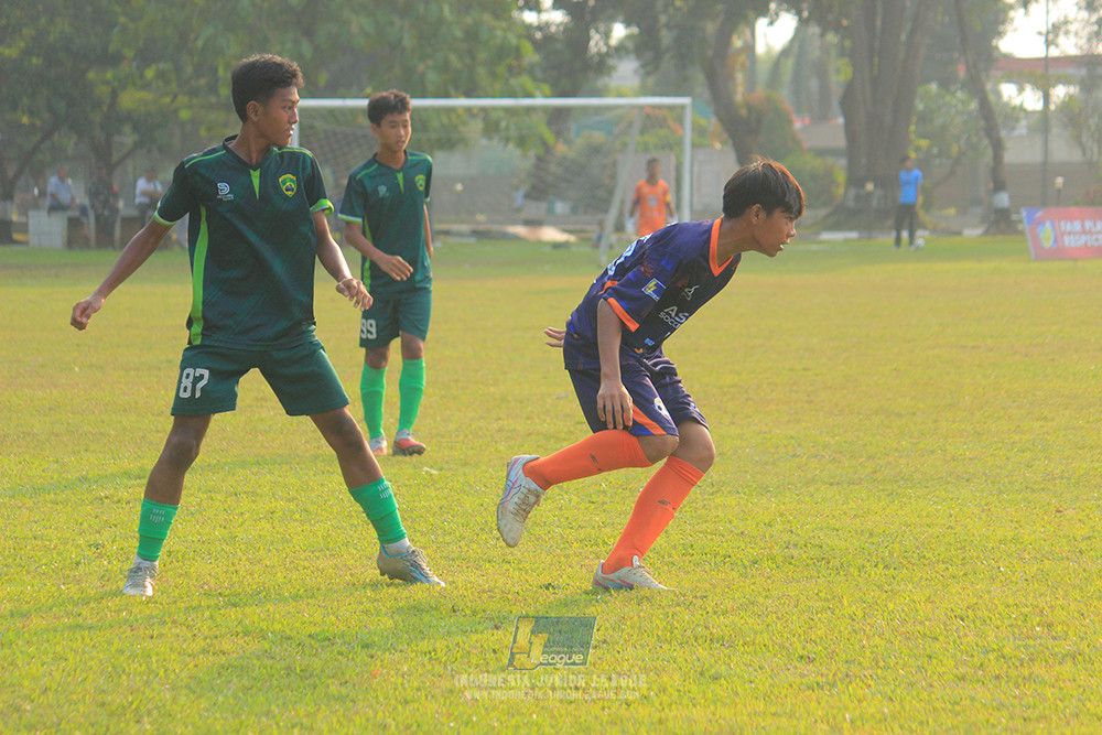 ijlu14 270626 tajimalela fa vs assist soccer school