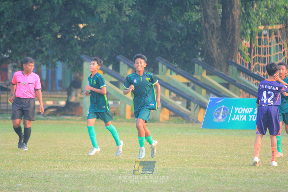 ijlu14 270626 tajimalela fa vs assist soccer school