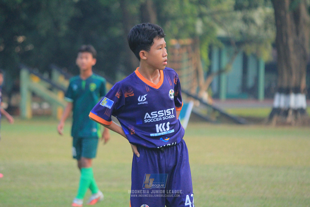 ijlu14 270626 tajimalela fa vs assist soccer school