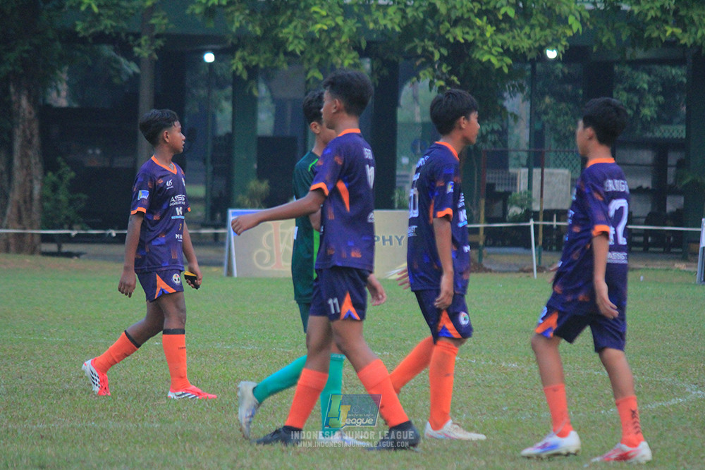 ijlu14 270626 tajimalela fa vs assist soccer school