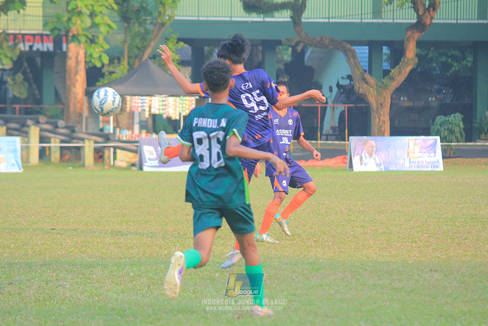 ijlu14 270626 tajimalela fa vs assist soccer school
