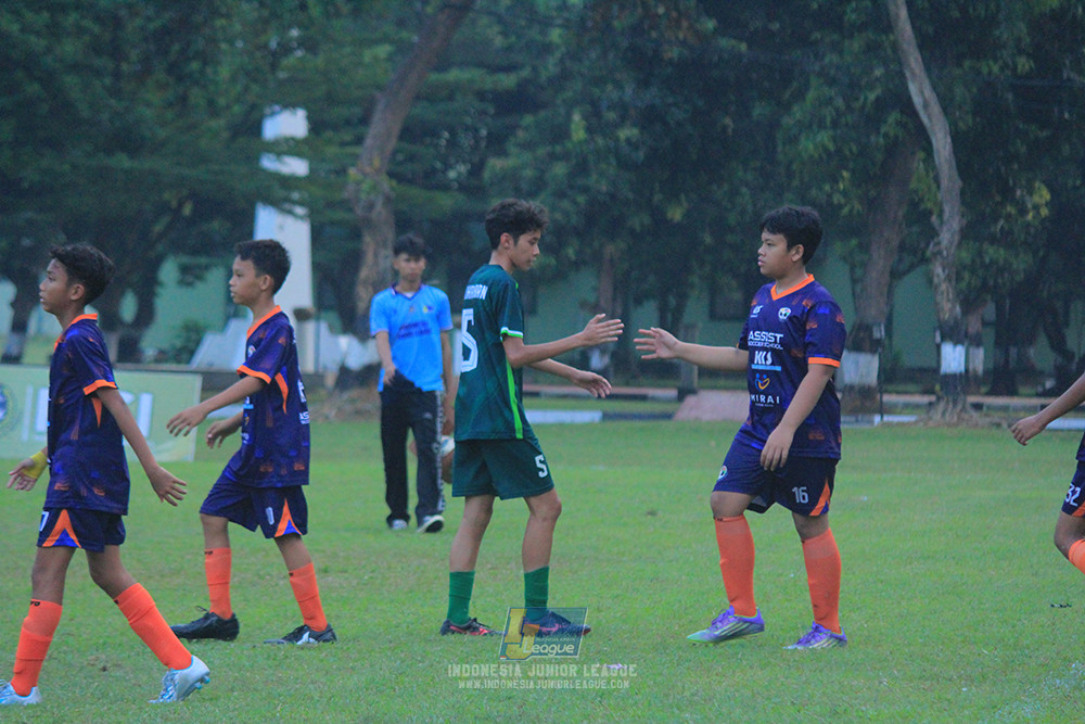 ijlu14 270626 tajimalela fa vs assist soccer school
