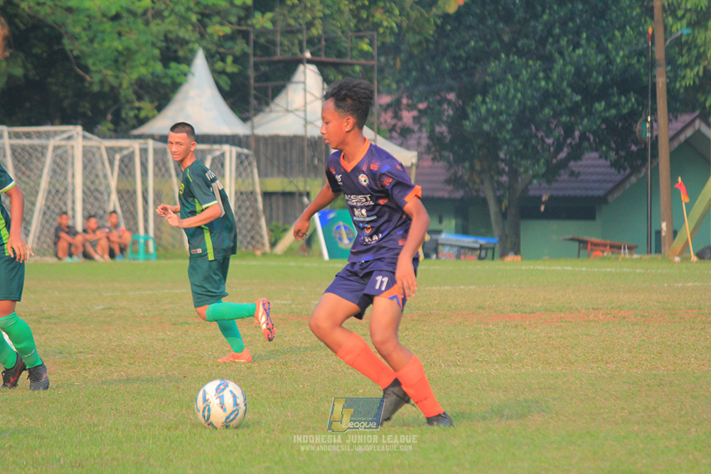 ijlu14 270626 tajimalela fa vs assist soccer school