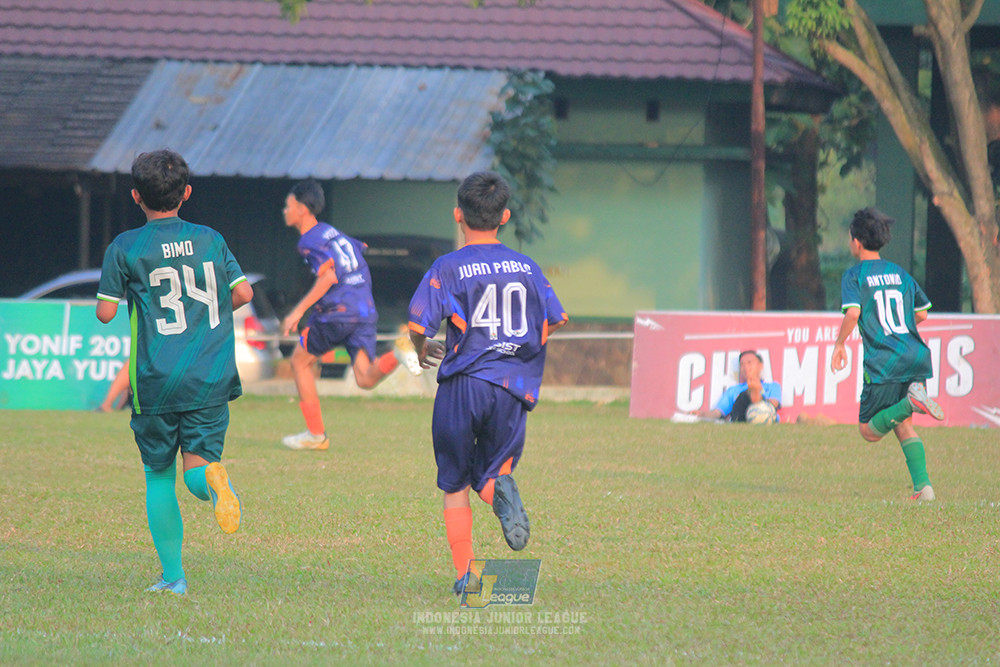 ijlu14 270626 tajimalela fa vs assist soccer school