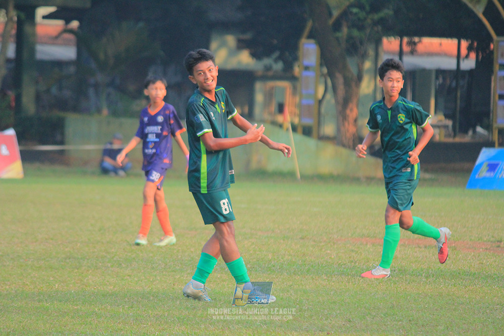 ijlu14 270626 tajimalela fa vs assist soccer school