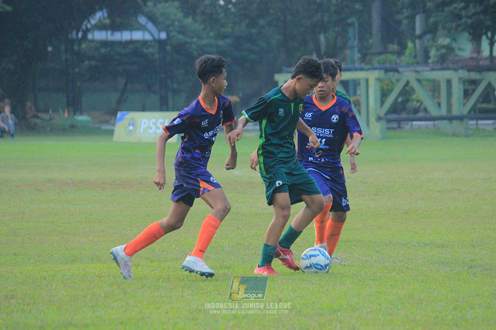 ijlu14 270626 tajimalela fa vs assist soccer school