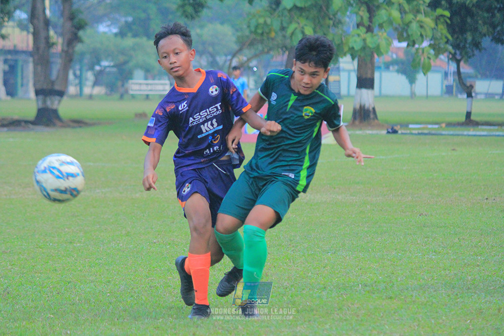 ijlu14 270626 tajimalela fa vs assist soccer school
