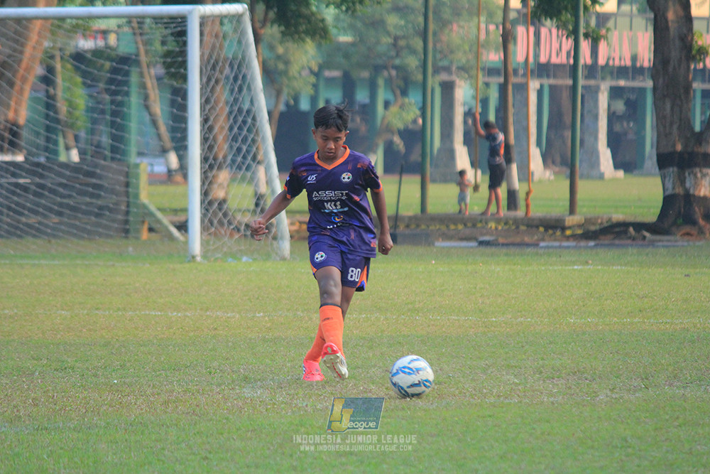 ijlu14 270626 tajimalela fa vs assist soccer school