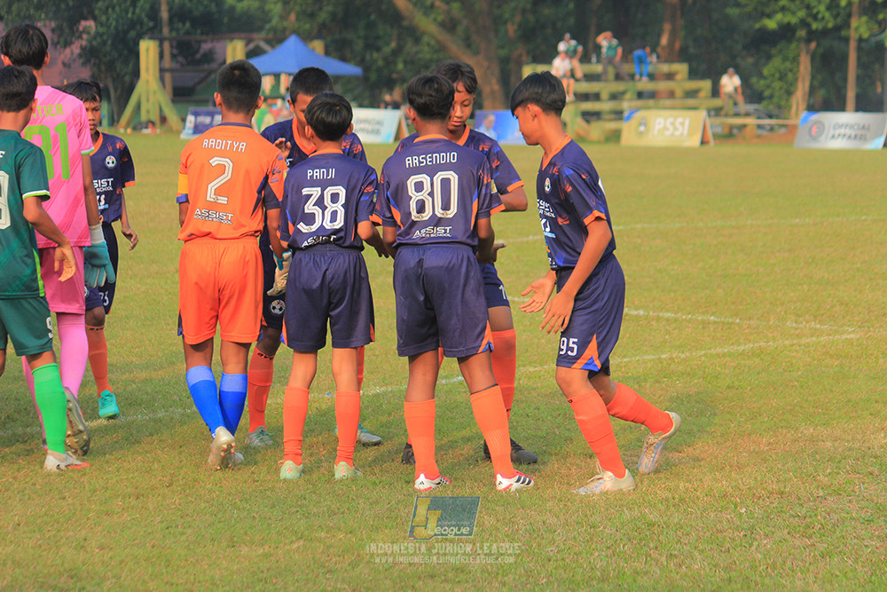 ijlu14 270626 tajimalela fa vs assist soccer school