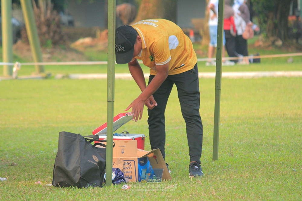 ijlu14 270626 tajimalela fa vs assist soccer school