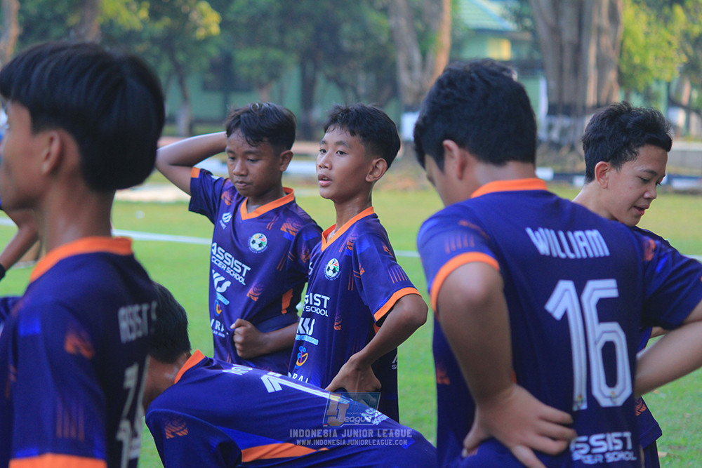ijlu14 270626 tajimalela fa vs assist soccer school