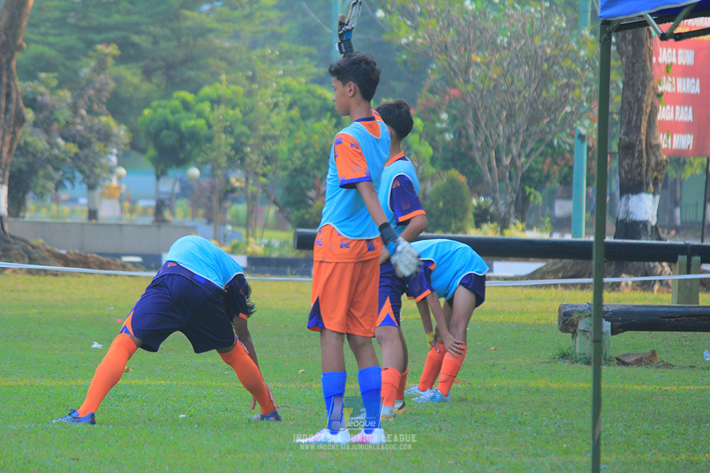 ijlu14 270626 tajimalela fa vs assist soccer school