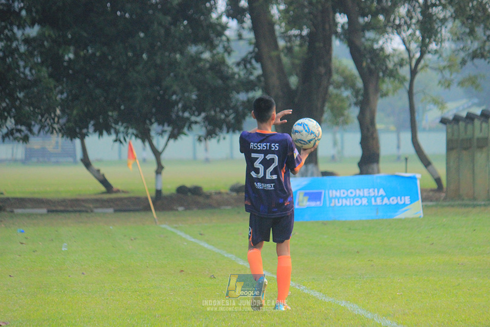 ijlu14 270626 tajimalela fa vs assist soccer school