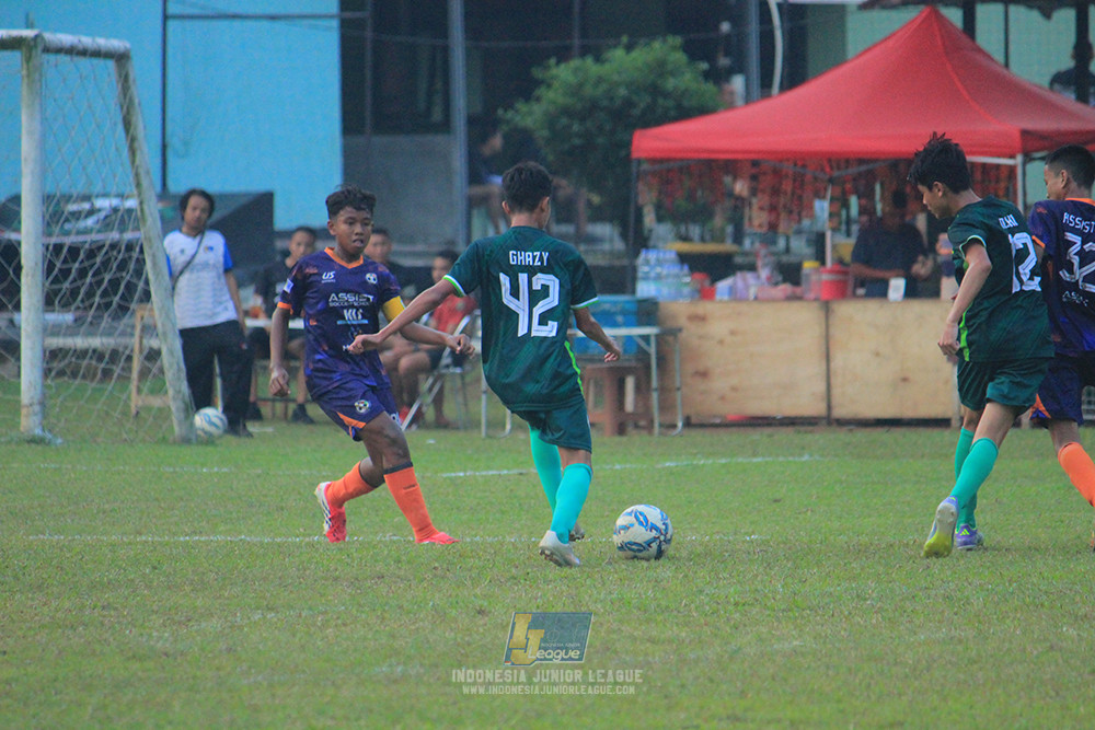 ijlu14 270626 tajimalela fa vs assist soccer school