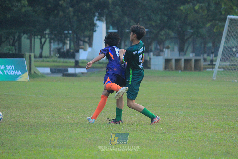 ijlu14 270626 tajimalela fa vs assist soccer school
