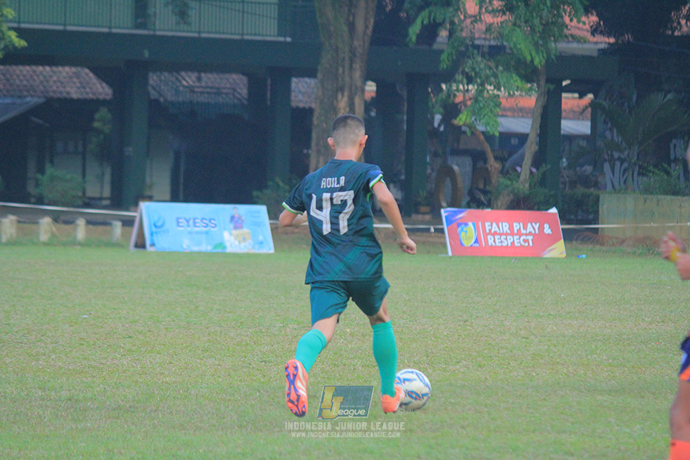 ijlu14 270626 tajimalela fa vs assist soccer school