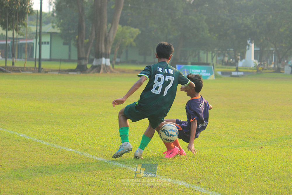 ijlu14 270626 tajimalela fa vs assist soccer school