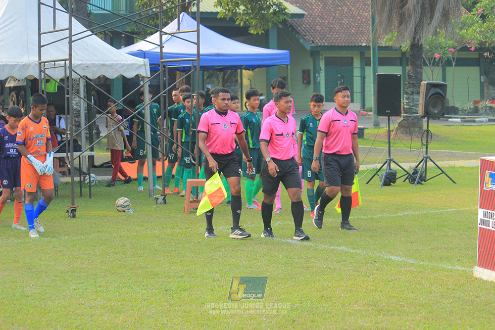 ijlu14 270626 tajimalela fa vs assist soccer school