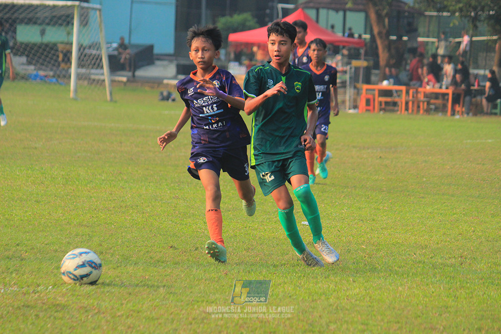 ijlu14 270626 tajimalela fa vs assist soccer school