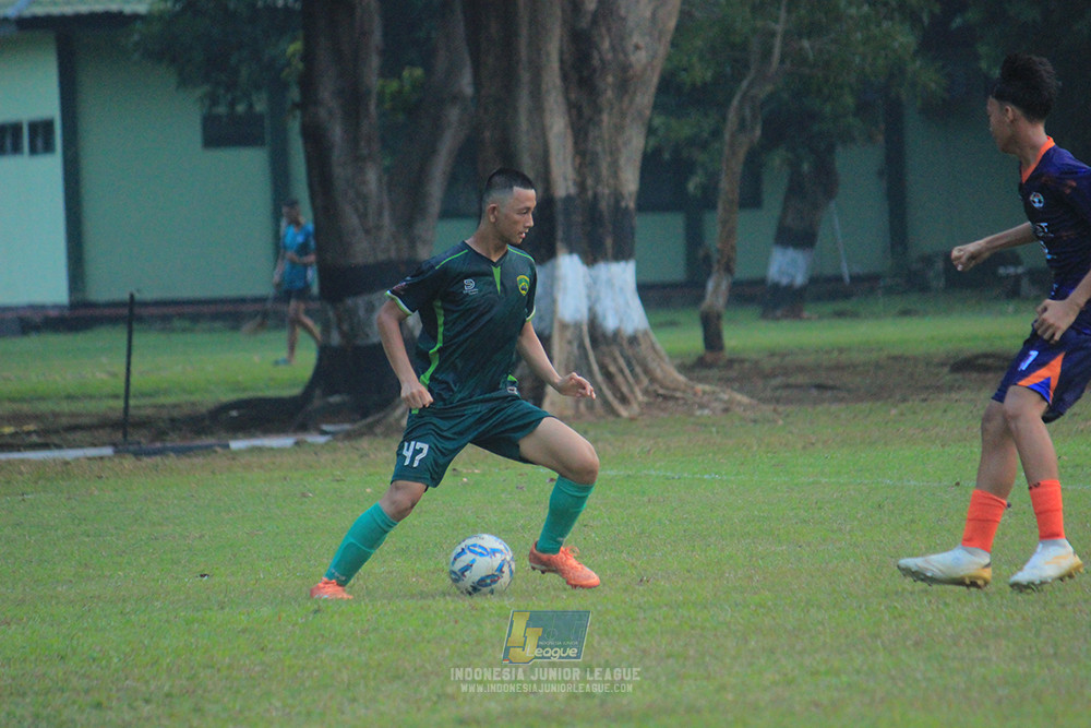 ijlu14 270626 tajimalela fa vs assist soccer school