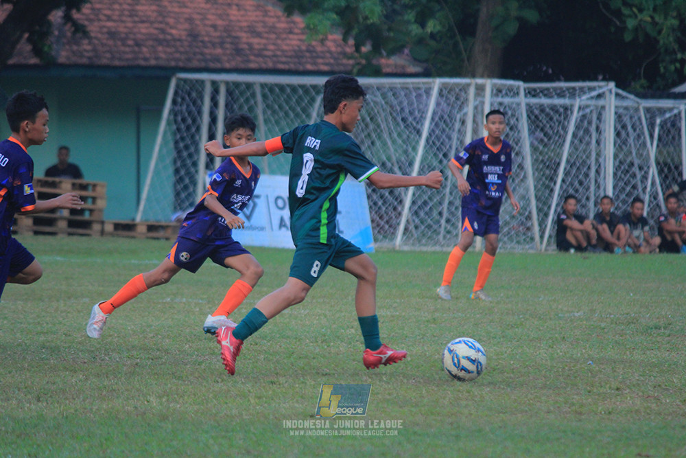 ijlu14 270626 tajimalela fa vs assist soccer school