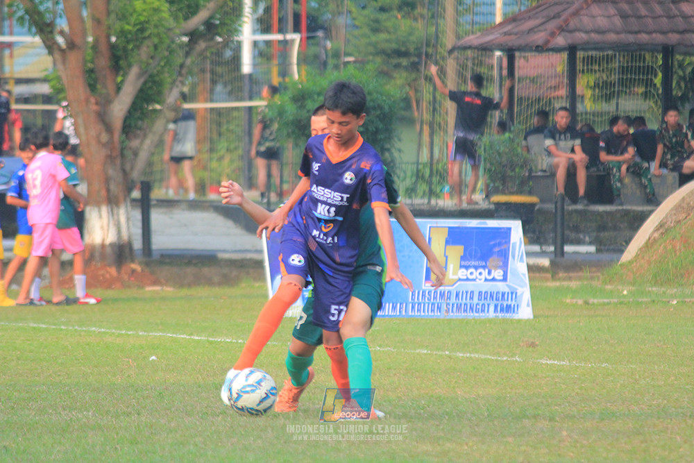 ijlu14 270626 tajimalela fa vs assist soccer school