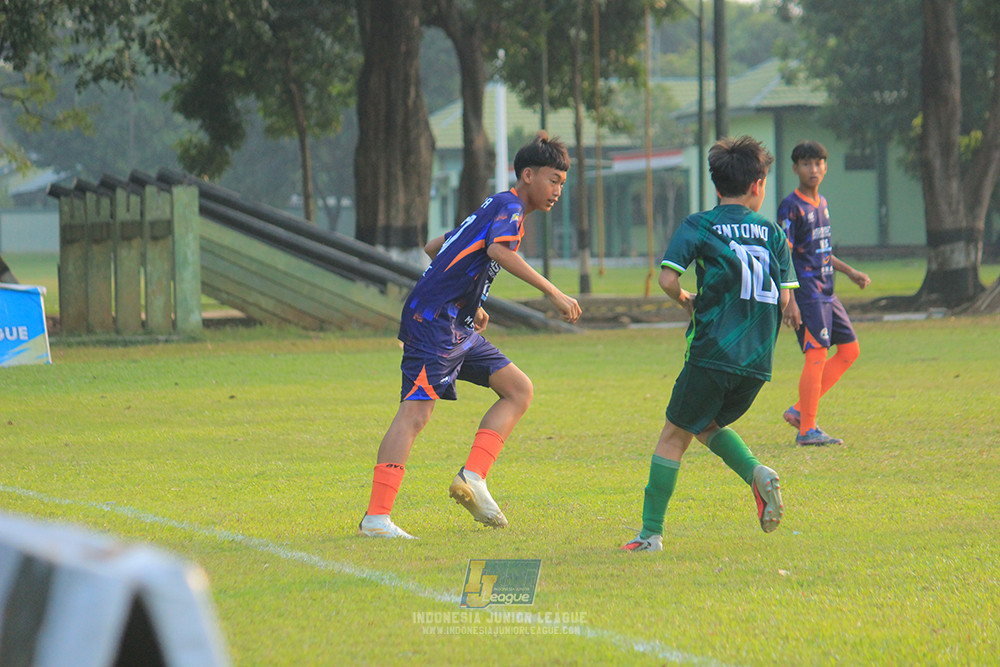 ijlu14 270626 tajimalela fa vs assist soccer school