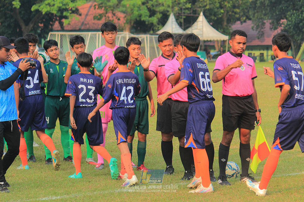 ijlu14 270626 tajimalela fa vs assist soccer school