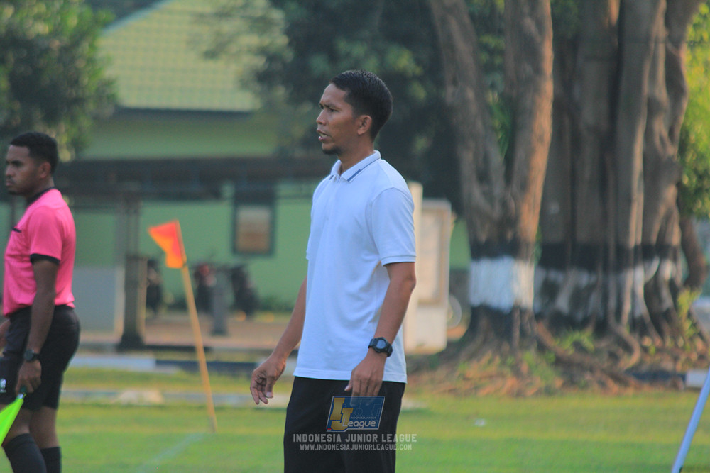 ijlu14 270626 tajimalela fa vs assist soccer school