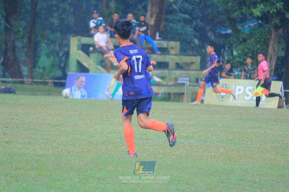 ijlu14 270626 tajimalela fa vs assist soccer school