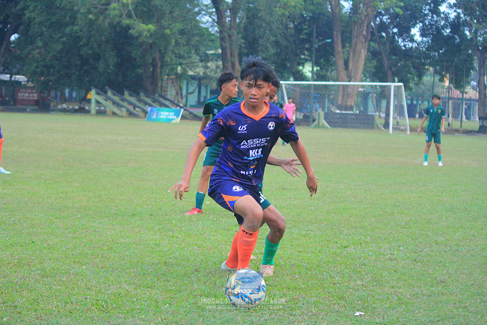 ijlu14 270626 tajimalela fa vs assist soccer school