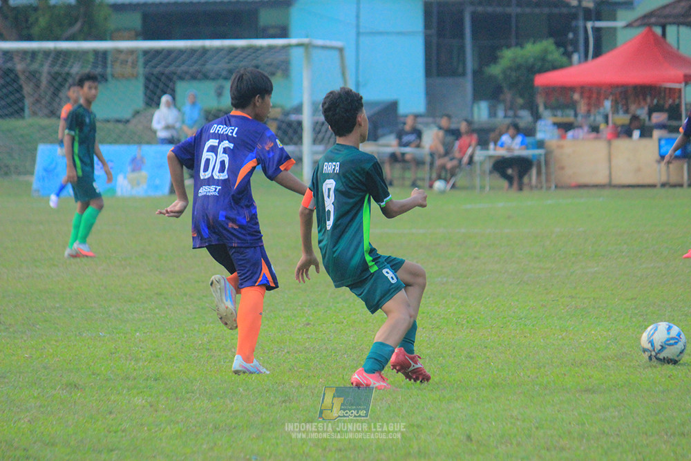 ijlu14 270626 tajimalela fa vs assist soccer school