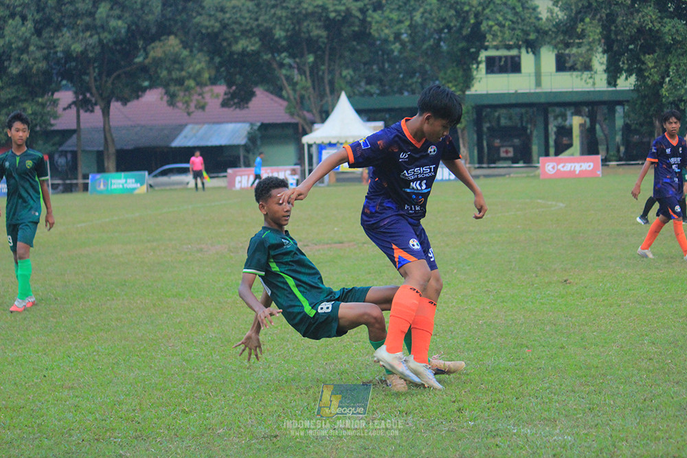 ijlu14 270626 tajimalela fa vs assist soccer school