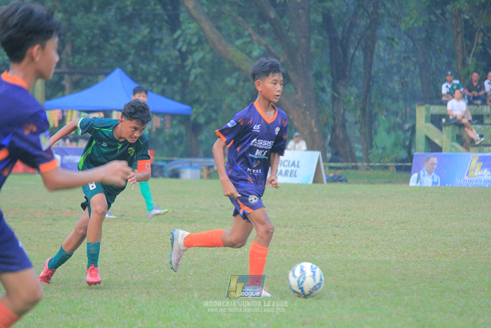 ijlu14 270626 tajimalela fa vs assist soccer school