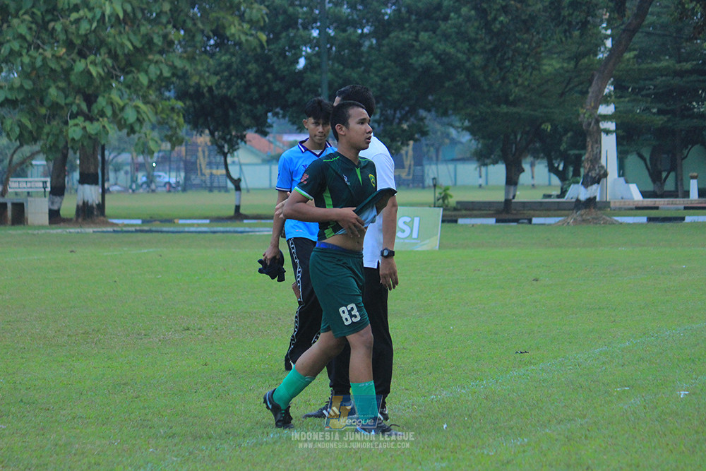 ijlu14 270626 tajimalela fa vs assist soccer school