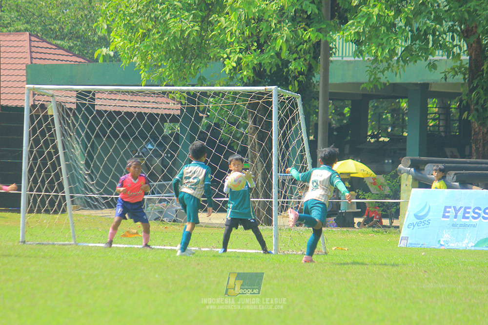 ijlu9 070626 brazillian ss lfa vs cileungsi united